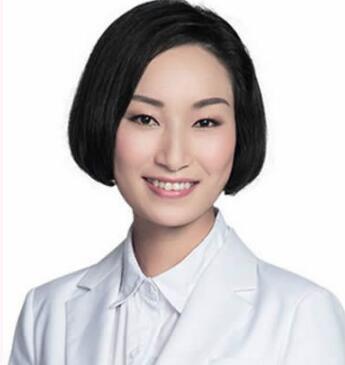 张晓英