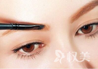 眉毛的生长周期是多久 上海新极点眉毛种植价格贵不贵