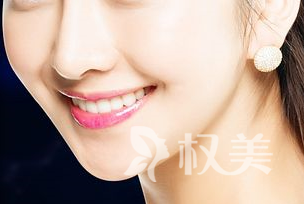 广州德伦口腔医疗整形医院冷光美白牙齿价格是多少 会不会伤害牙齿