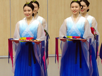 韩国亚运礼仪小姐整容了吗