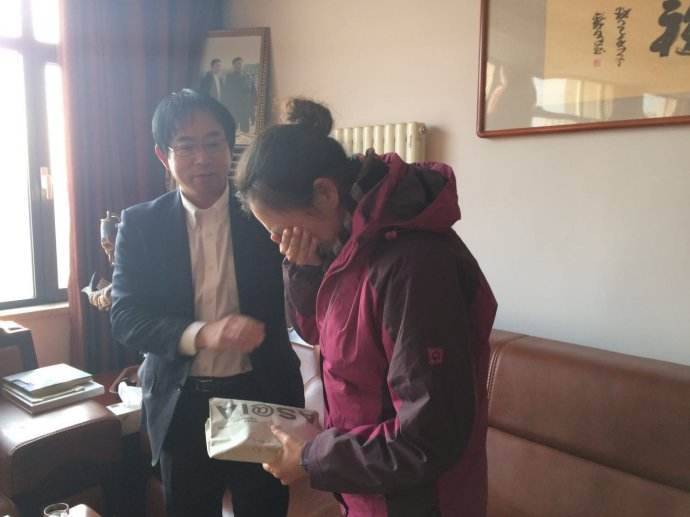 从江歌刘鑫事情看母爱：母爱是伤在儿身，痛在母心